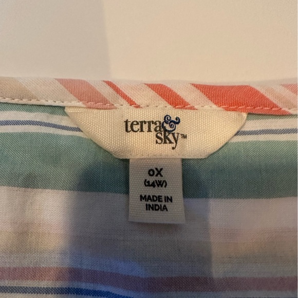 Terra&Sky 0X‎ striped flutter sleeve shirt - Picture 4 of 4